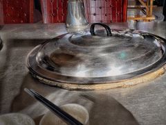 -粘豆包柴火铁锅炖