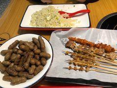 -虾弄弄海派小龙虾·牛羊蝎子火锅