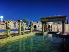 -泉城欧乐堡戏水湾艺术养生温泉