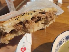 肉夹馍-元志初腊汁肉夹馍(钟楼粉巷店)