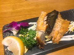 煎三文鱼骨-友悦食堂(灯湖店)