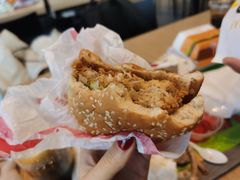 -麦当劳(展览路店)