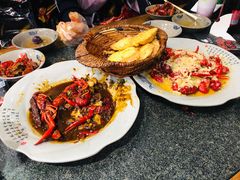 -辣盆盆麻辣小龙虾(哈尔滨总店)