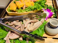 -尚尚仙·酸汤猪手·猪肚鸡火锅(华联万柳购物中心店)