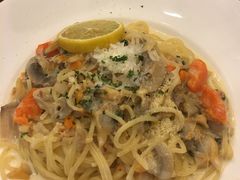 -玛格萝妮比萨屋(四平店)