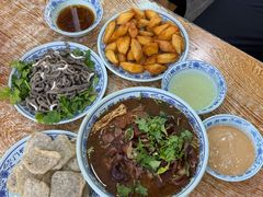 蒜汁儿-门框胡同百年卤煮(前门煤市街店)