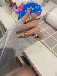 -UGIRL有个美甲