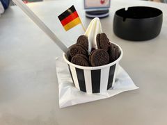 黑色香草冻酸奶-JW德国冻酸奶Frozen Yogurt(龙湖成都滨江天街店)