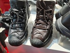 -云柏鞋业(十里堡店)