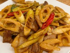 -一品美食城(石碣序伦小学店)