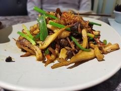 -鹿港小镇(霄云店)
