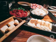 -老牌坊云南鱼豆花火锅(嵩山店)