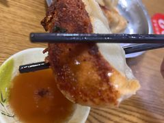 -黄阿姨锅贴大王(万航渡路店)