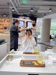 -变画·发型STUDIO