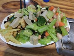 -疯狂牛骨饸饹面(光华路店)