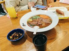 -贯一台湾牛肉面(八一七中路店)