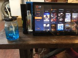 烫染发时可以坐Padna li看片。-红人馆造型十添