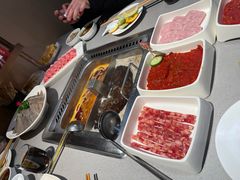 -海底捞火锅鲜切牛肉主题店(长寿路店)
