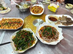 -洪霞餐馆