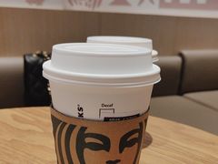 -星巴克臻选(上海中环广场2F店)