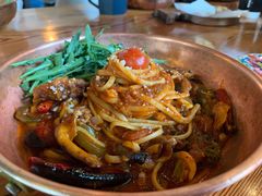 牛肉辣油意面-I HOLIC艾豪丽披萨(KKone店)