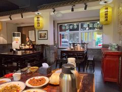 -蓝田九大碗民俗食府(蓝田店)