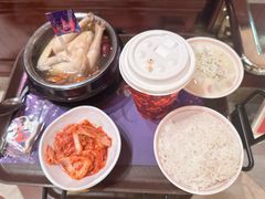 -皇室宴会厅(香港迪士尼乐园)
