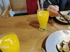 -臻鲜燕海鲜融合餐厅(金陵style店)