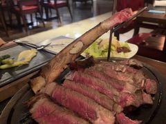 -恰餐厅及酒吧 CHAR Bar & Grill (北京丽都皇冠假日店)