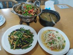 杂鱼煲-食光慢宴·安吉土菜馆