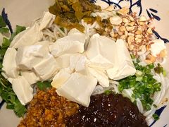 豆花米线-蜗牛小馆醉乡民谣云南菜(惠新西里店)