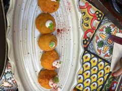 -BROWNSTONE布朗石西班牙餐厅(富城店)