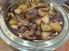 -牛一嘴·兰州牛肉面·大盘鸡(财富中心店)