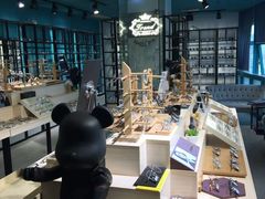 -Trend1881视光·蔡司视觉(领展广场店)