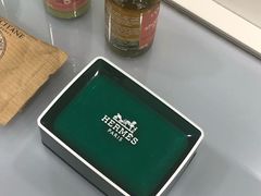 -万润国际酒店用品市场(曹安国际商城店)