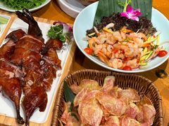 -老滇山寨•云南特色菜•地方菜•民族风情歌舞表演(金碧店)