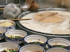 -镇南锅盖面馆(解放路店)