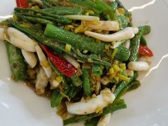 -HOMES上海本帮菜(襄阳公园店)