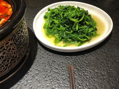 -万重锦·人文川菜馆(骡马市店)