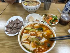 -陇上全荟兰州传统牛肉面(延吉路店)