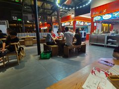 大堂-海岛八号龙虾烧烤田鸡(蓝天路总店)
