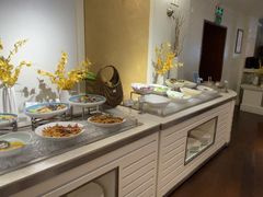 -深圳富苑皇冠假日套房酒店