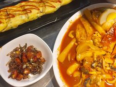 海鲜炒年糕-韩聚屋韩国烤肉餐厅(新北万达店)