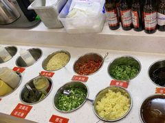-杨老板·海鲜集市火锅·鲜切牛肉(中防万宝店)