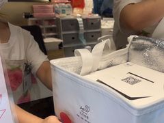 -花花卷卷·鲜食蛋糕(静安久光百货店)