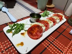 新鲜水牛芝士配番茄-Primo·丽莫意大利窑烤披萨