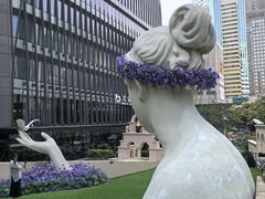 -中航城君尚购物中心