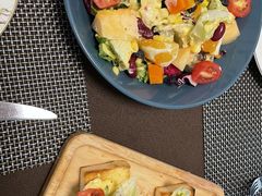 -悦享绿山墙西餐厅