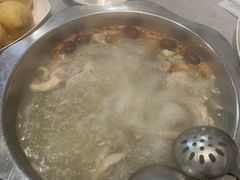 -光头药膳鸡(莱茵小镇店)
