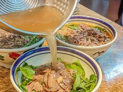 -云阿蛮云南生烫牛肉米线(奉贤路店)